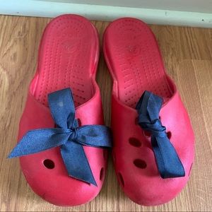 Bow Crocs